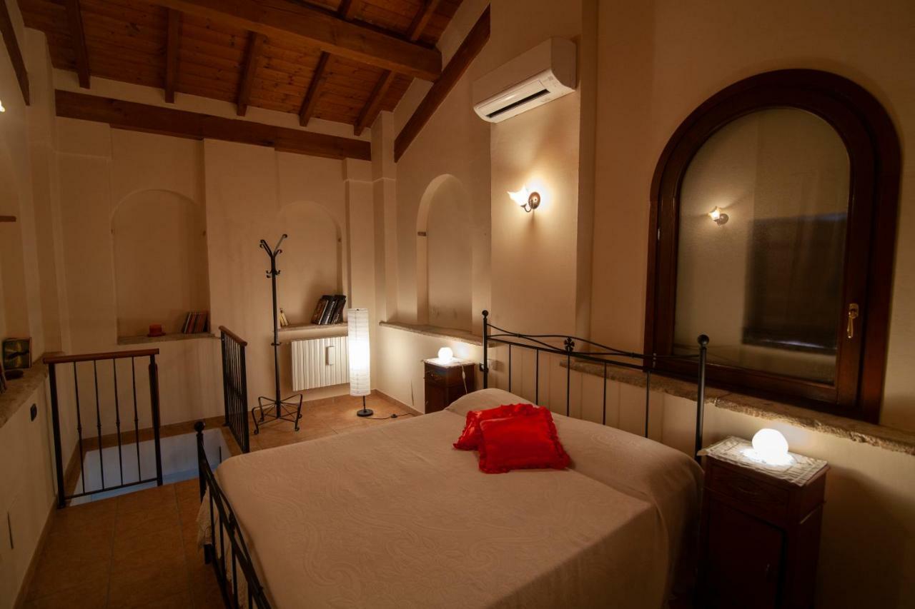 Hotel La Finestra Sul Castello Soave  Exterior foto